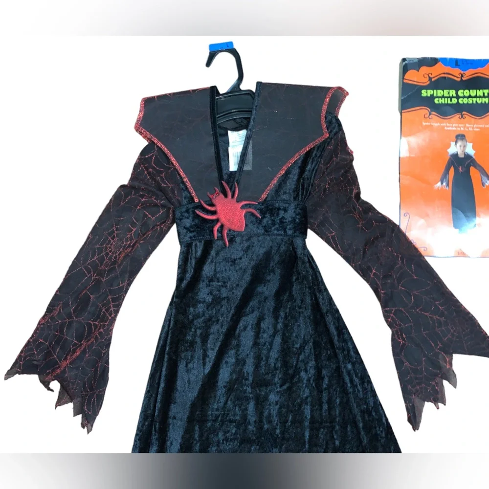 Girl Spider Countess / Widow  Long Dress Halloween Costume Size Large or 8-10